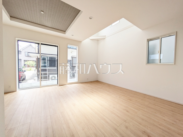 7号棟　リビング　【福岡市南区長住３丁目】
