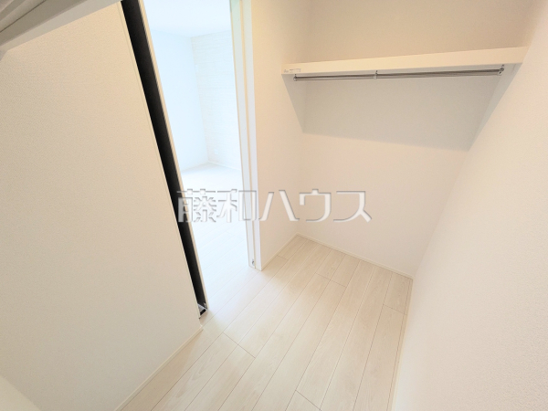 2号棟　収納　【北名古屋市六ツ師女夫越】