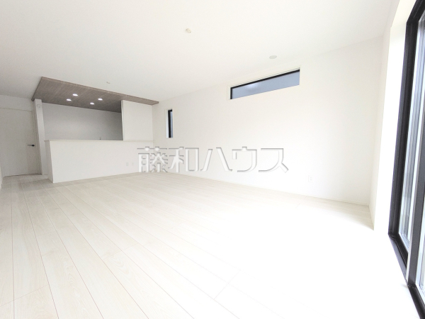 2号棟　リビング　【北名古屋市六ツ師女夫越】