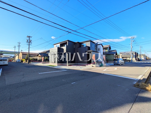 接道状況および現場風景　【北名古屋市中之郷八反】