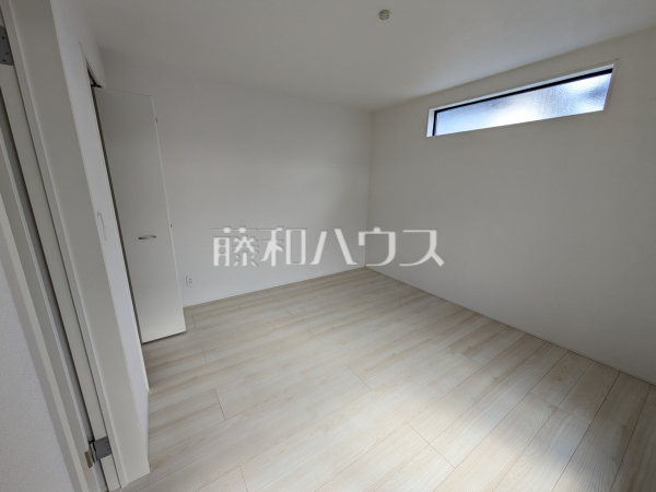 居室　【春日井市東神明町２丁目】