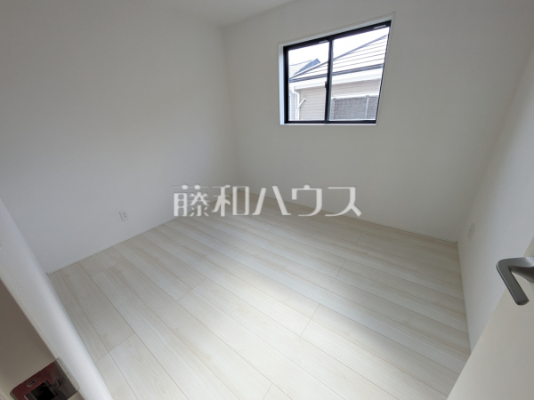 居室　【春日井市東神明町２丁目】
