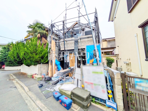 ≪接道状況≫ 南側が開けているため、お日様の日差しもサンサンと降り注ぎます。【調布市深大寺東町６丁目】