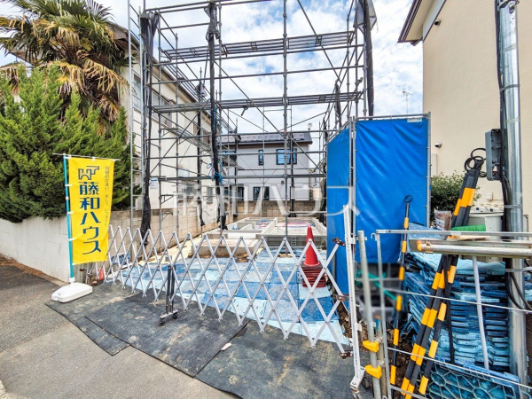 ≪現地写真≫周辺環境はもちろん、日当たりなど、実際に行ってみないと分からないことも多くございます。営業担当がご案内いたしますので、お気軽にお問い合わせください。 　【調布市深大寺東町６丁目】