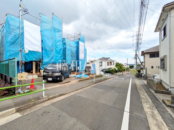 接道状況および現場風景　【昭島市福島町１丁目】 物件の事、諸費用の事など、小さな疑問も、お気軽にご連絡・ご相談下さい。 