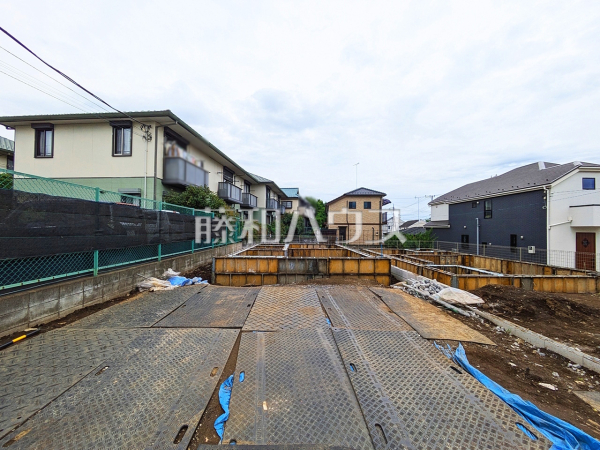 1号棟　まだまだ建築中ですが、ぜひ現地をご覧になりませんか？基礎の状態は建築中にしかご覧になれません！　【昭島市福島町１丁目】