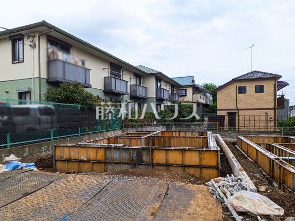 １号棟　 物件の事、諸費用の事など、小さな疑問も担当までお気軽にご連絡・ご相談下さい。 　【昭島市福島町１丁目】