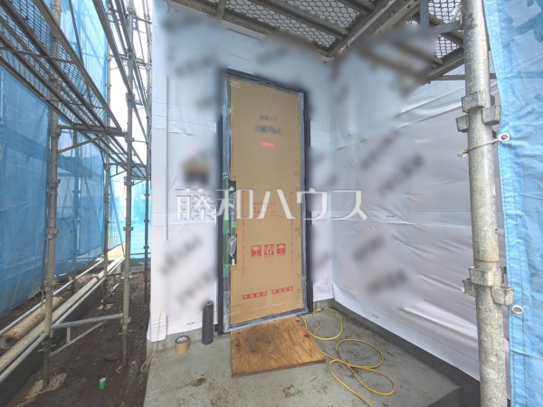 2号棟　玄関　【東大和市立野１丁目】