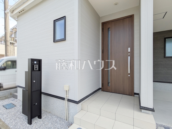 玄関　【練馬区関町南１丁目】