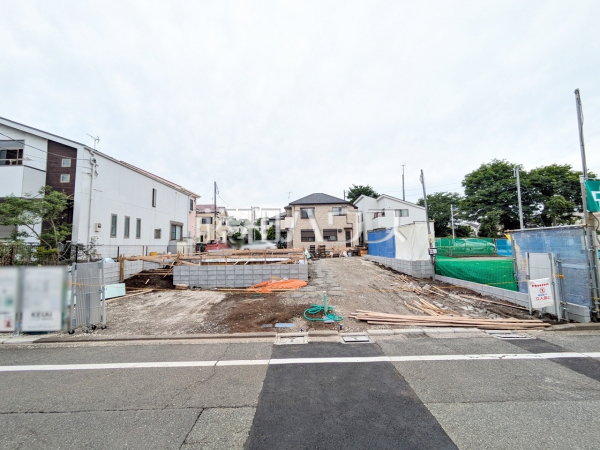 ≪接道状況≫狛江市西野川４丁目に全3棟の新築戸建が誕生！　【狛江市西野川４丁目】
