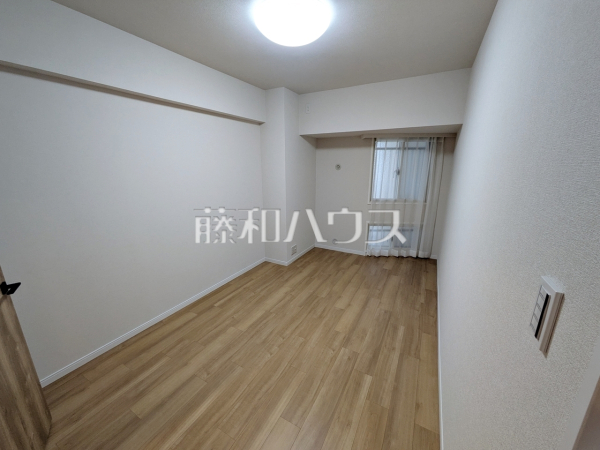 ≪居室≫部屋の雰囲気や広さ・眺望・間取りの使い勝手など、是非一度、ご自身の目で確かめてみてください。【フォルスコート調布】　