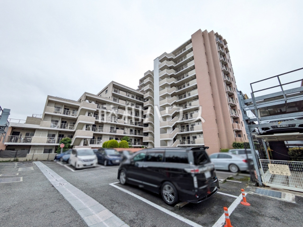 駐車場　【フォルスコート調布】