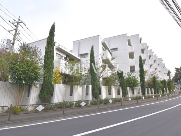 外観　【パティオ仙川東館】