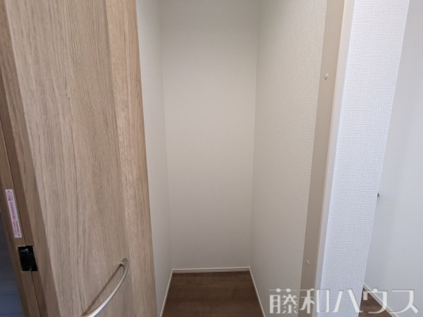 2号棟　収納　【春日井市東野町西２丁目】