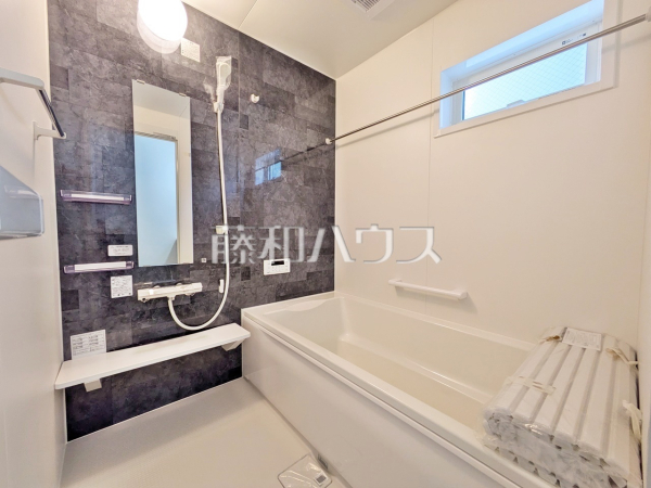 2号棟　浴室　【春日井市東野町西２丁目】