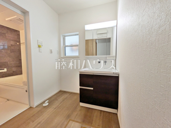 2号棟　洗面室　【春日井市東野町西２丁目】