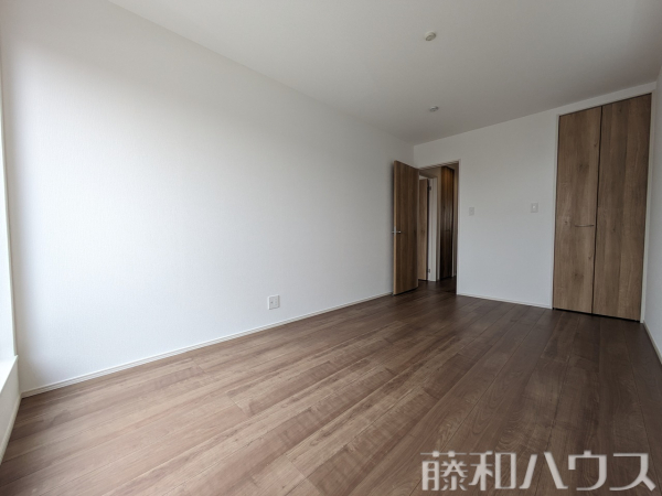 2号棟　居室　【春日井市東野町西２丁目】