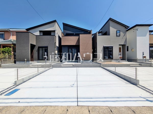 2号棟　外観およびカースペース　【春日井市東野町西２丁目】