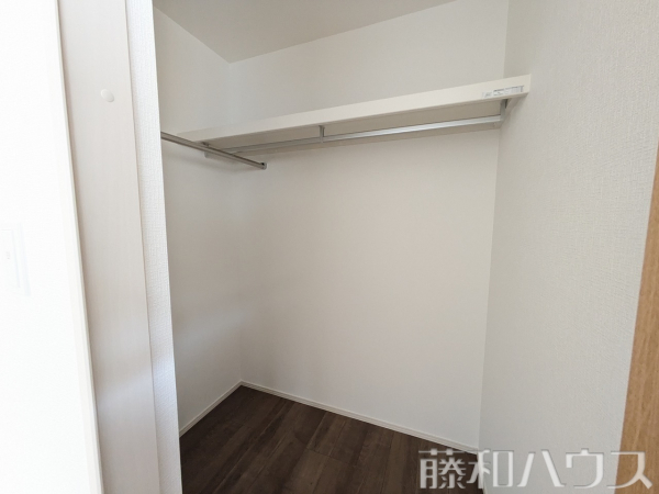 2号棟　収納　【春日井市東野町西２丁目】