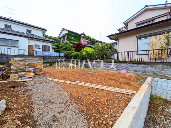 A号棟　現地写真　【八王子市元八王子町３丁目】
