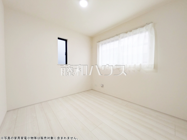 居室　【練馬区大泉町５丁目】