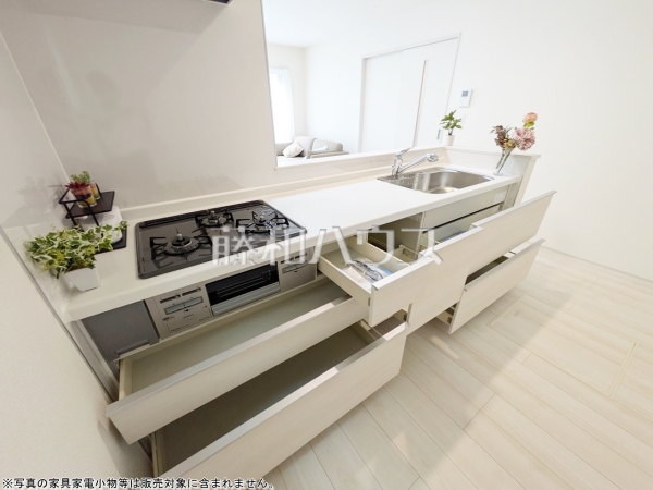 キッチンスライド収納　【練馬区大泉町５丁目】