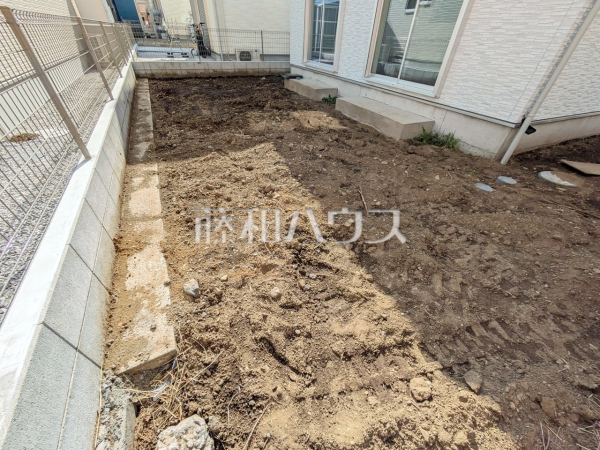 2号棟　庭　【八王子市下恩方町】