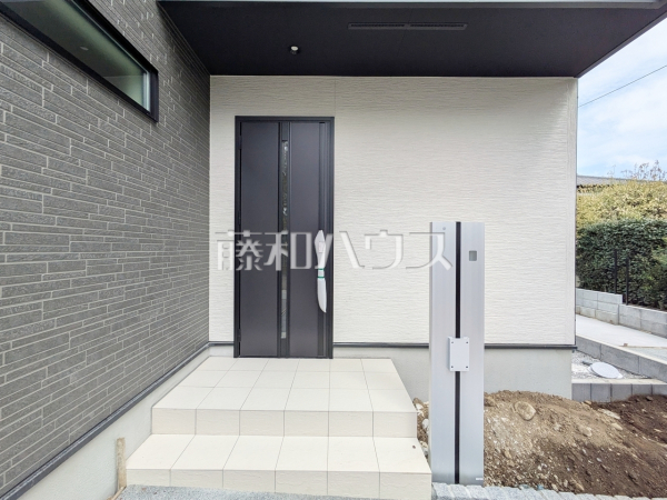 1号棟　玄関　【小金井市前原町２丁目】