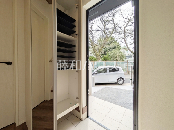 1号棟　玄関ホール　【小金井市前原町２丁目】