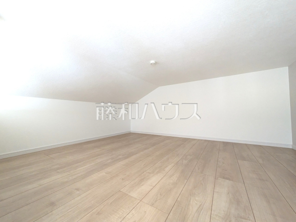ロフト　【小平市小川西町５丁目】