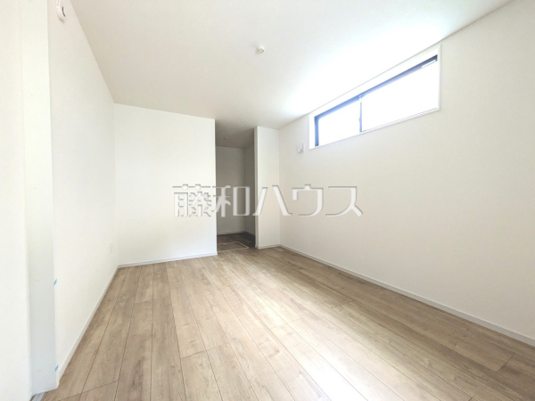 居室　【小平市小川西町５丁目】