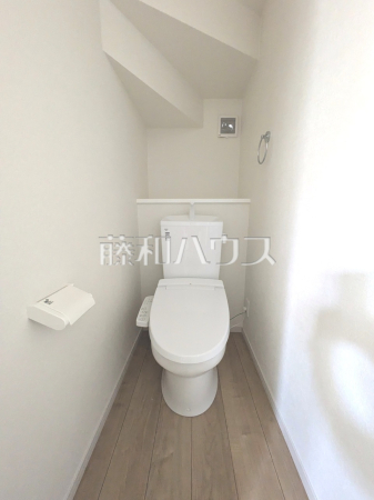 トイレ　【小平市小川西町５丁目】