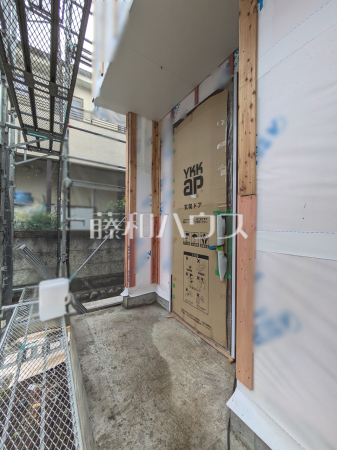 9号棟　玄関　【八王子市大谷町】