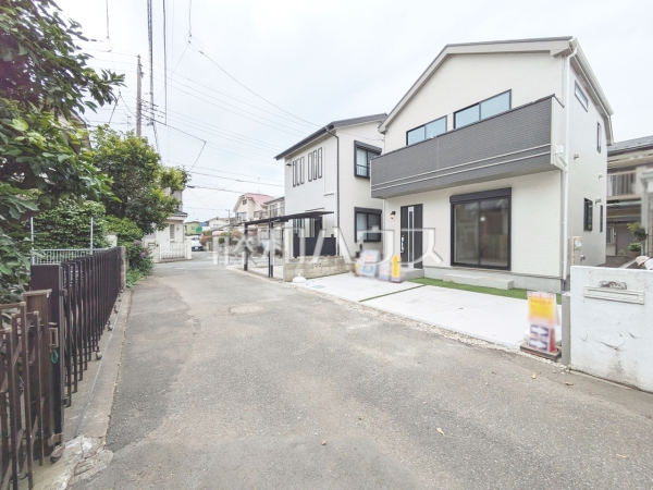接道状況および現場風景　【所沢市東狭山ケ丘３丁目】