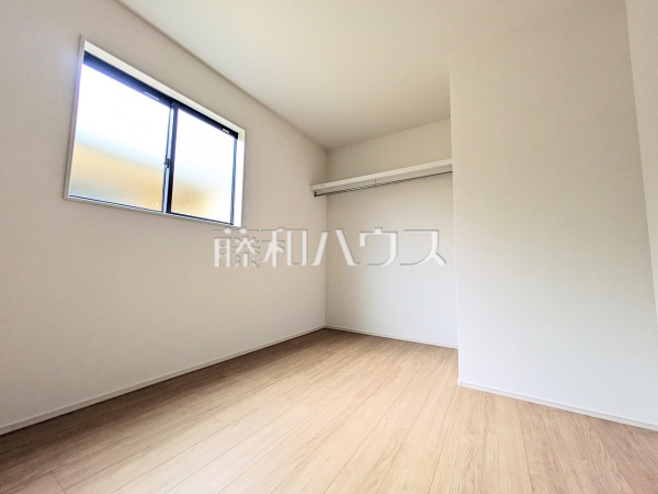 納戸　【朝霞市根岸台１丁目】