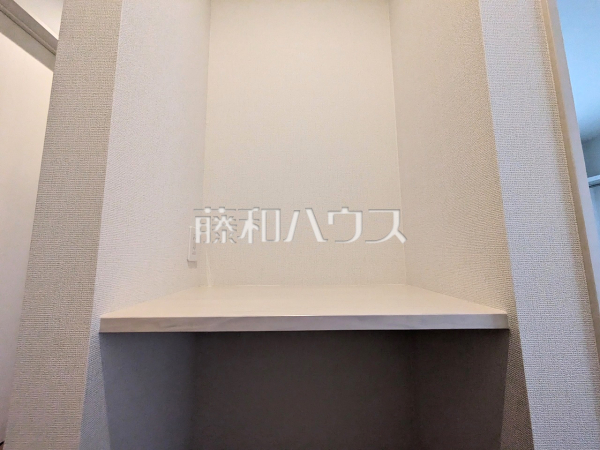 2階廊下・カウンター　【朝霞市根岸台１丁目】