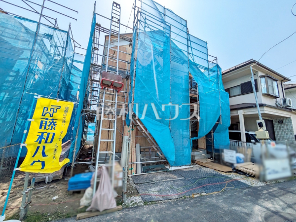 ≪A号棟　外観≫全居室角部屋仕様で2面採光を実現！お天気の良い日には窓を開けて換気もできるので気持ち良いですね。　【府中市四谷５丁目】