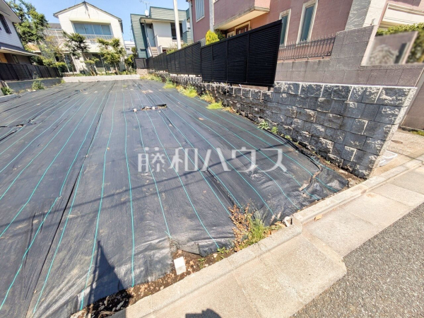 現地写真　【世田谷区赤堤２丁目】 周辺環境はもちろん、日当たりや設備仕様など、実際に行ってみないと分からないことも多くございます。営業担当がご案内いたしますので、お気軽にお問い合わせください。 