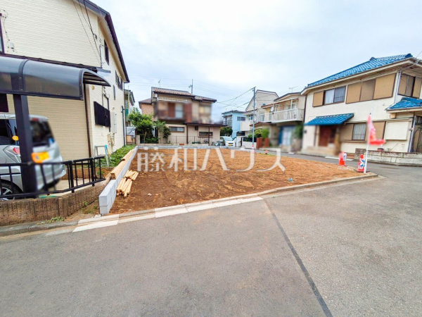 現地写真　【東村山市青葉町３丁目】 見学はしたいけど、なかなか時間が取れない・・・そんな方に出勤前や仕事終わりにマイホームを見学できるサポートをいたします。 
