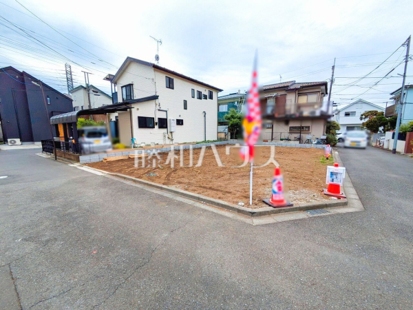 現地写真　【東村山市青葉町３丁目】 見学はしたいけど、なかなか時間が取れない・・・そんな方に出勤前や仕事終わりにマイホームを見学できるサポートをいたします。 