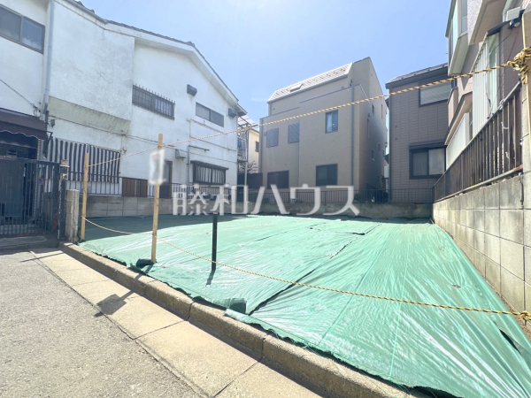 現地写真　【東大和市上北台３丁目】 周辺環境はもちろん、日当たりや設備仕様など、実際に行ってみないと分からないことも多くございます。営業担当がご案内いたしますので、お気軽にお問い合わせください。  