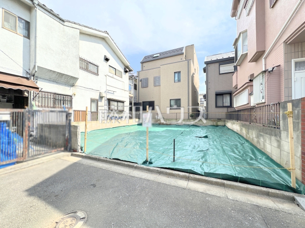 接道状況および現場風景　【東大和市上北台３丁目】平日のご案内も可能です。まずはお気軽にお問合せ下さいませ。