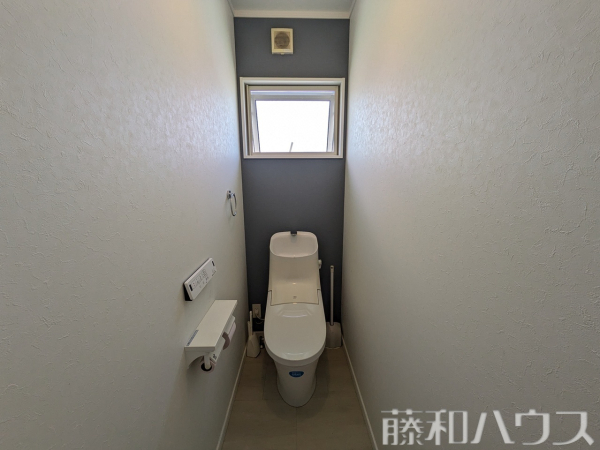2階トイレ　【春日井市若草通４丁目】