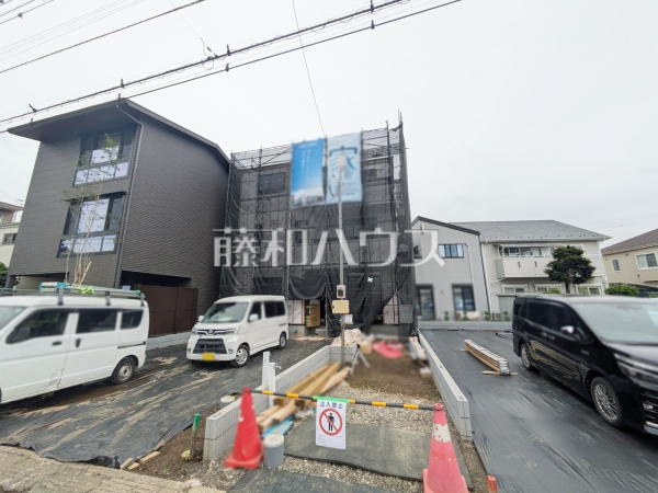 リビングイン階段で自然と家族が集う憩の空間になります。 　【朝霞市仲町１丁目】