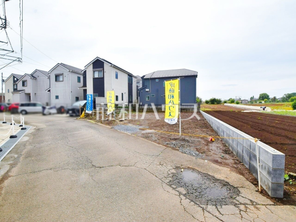 接道状況および現場風景　【清瀬市上清戸２丁目】 物件の事、諸費用の事など、小さな疑問もお気軽にご連絡・ご相談下さい。 
