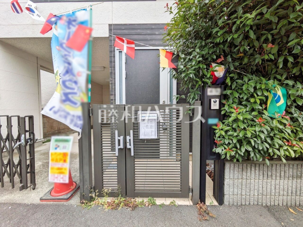 玄関　【新座市栗原５丁目】