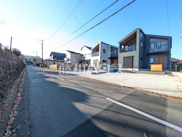 接道状況および現場風景　【八王子市めじろ台３丁目】