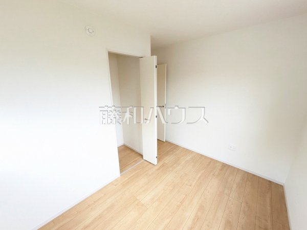居室　【立川市西砂町２丁目】