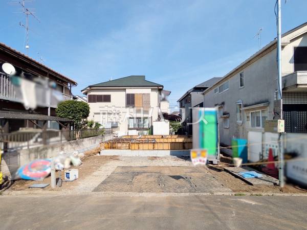 外観　【立川市西砂町２丁目】 まだまだ建築中ですが、ぜひ現地をご覧になりませんか？基礎の状態は建築中にしかご覧になれません！ 