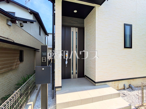 3号棟　玄関　【練馬区大泉町５丁目】